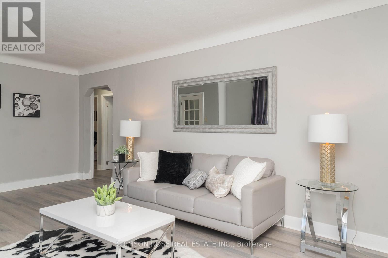 11 Bonavem Drive, St. Catharines, Ontario L2N 1X7 - Photo 12 - X12514538