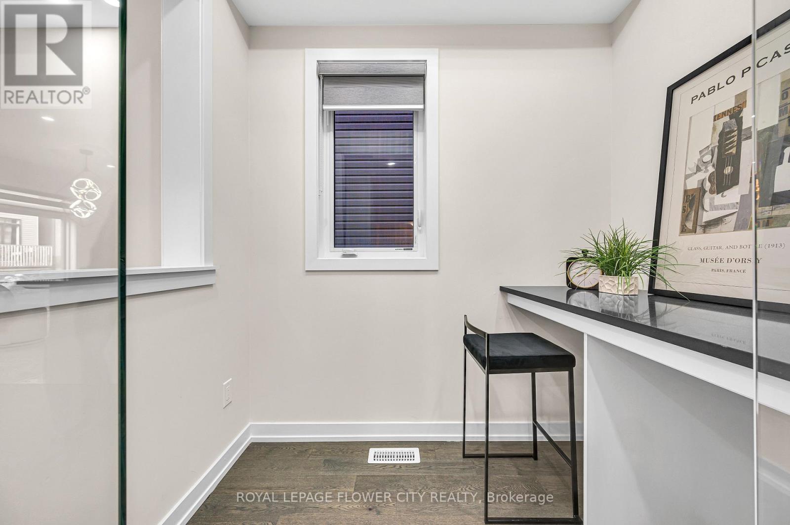 22 Subdin Drive, Haldimand, Ontario  N3W 1V5 - Photo 12 - X12519774