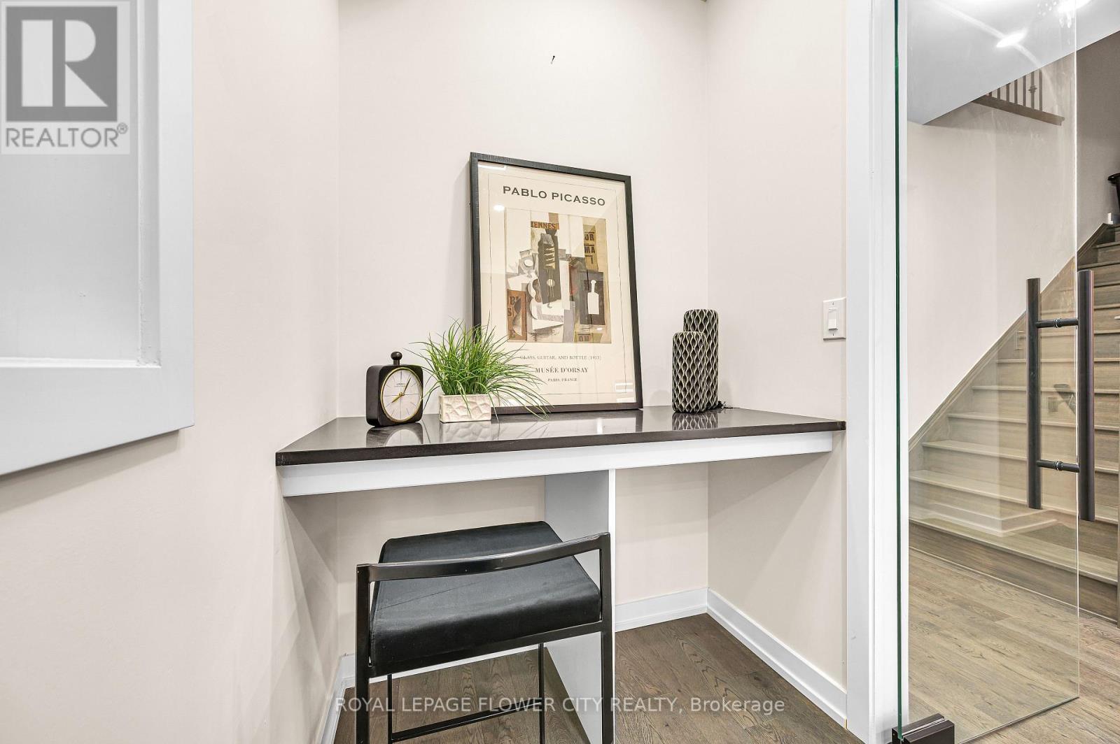 22 Subdin Drive, Haldimand, Ontario  N3W 1V5 - Photo 13 - X12519774