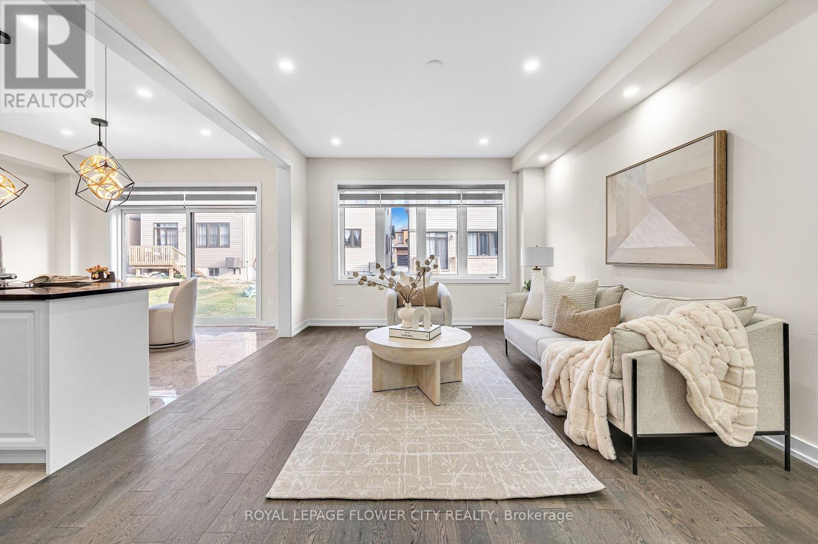 22 Subdin Drive, Haldimand, Ontario  N3W 1V5 - Photo 14 - X12519774