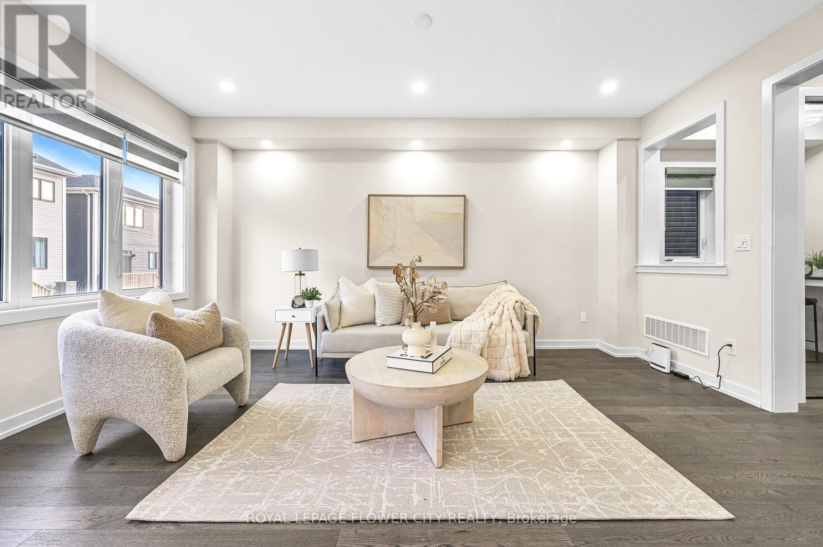 22 Subdin Drive, Haldimand, Ontario  N3W 1V5 - Photo 15 - X12519774