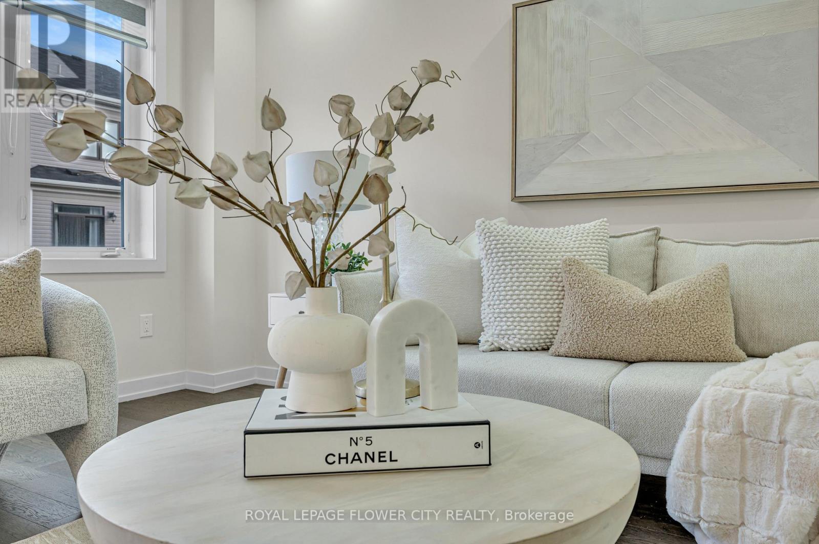 22 Subdin Drive, Haldimand, Ontario  N3W 1V5 - Photo 16 - X12519774