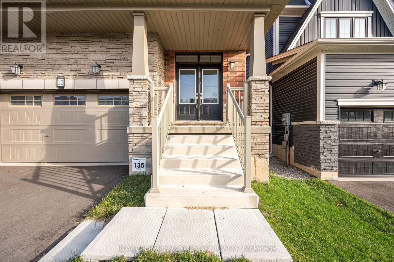 22 Subdin Drive, Haldimand, Ontario  N3W 1V5 - Photo 8 - X12519774