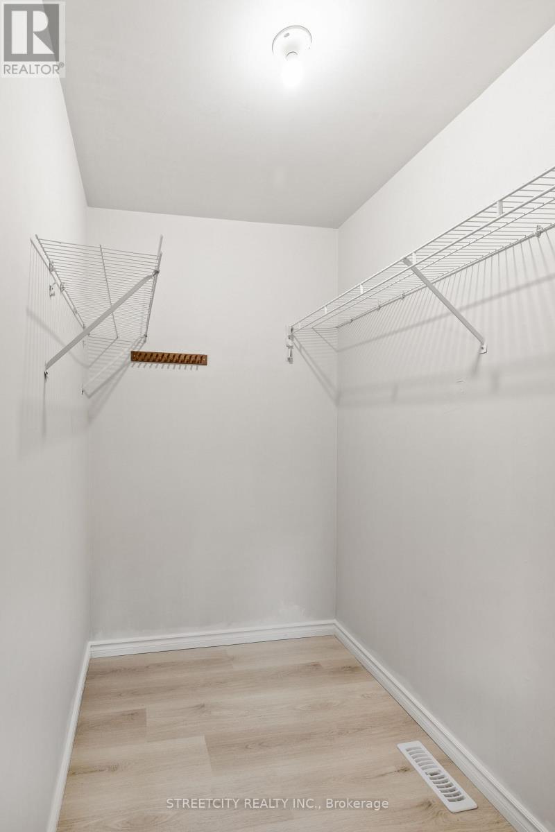 856 Thistledown Way, London North, Ontario  N6G 4Z8 - Photo 15 - X12519814