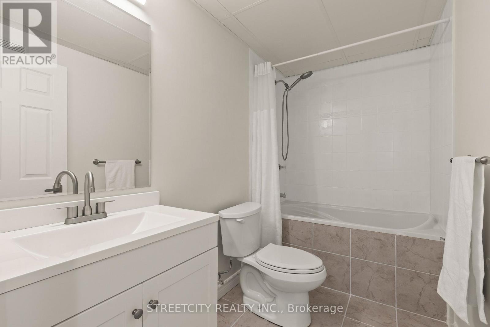 856 Thistledown Way, London North, Ontario  N6G 4Z8 - Photo 22 - X12519814