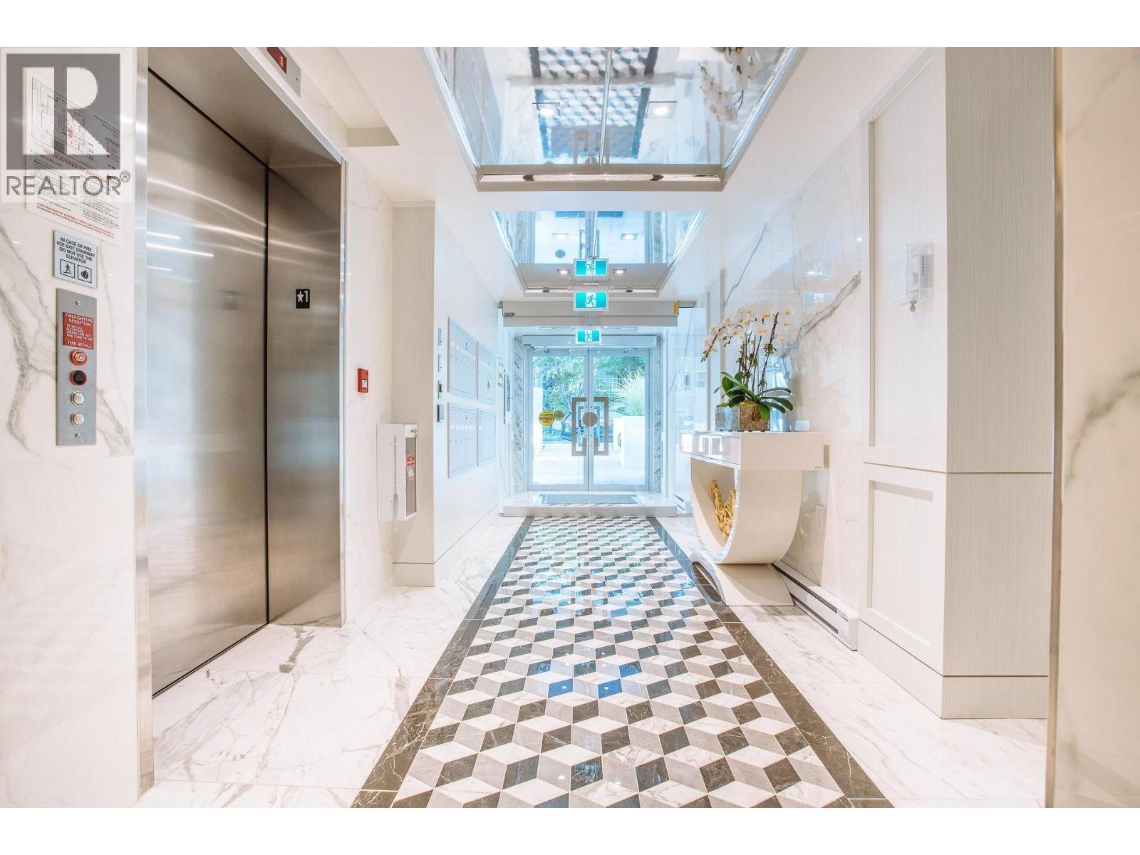 303 2239 W 7th Avenue, Vancouver, British Columbia  V6K 1Y3 - Photo 2 - R3065596