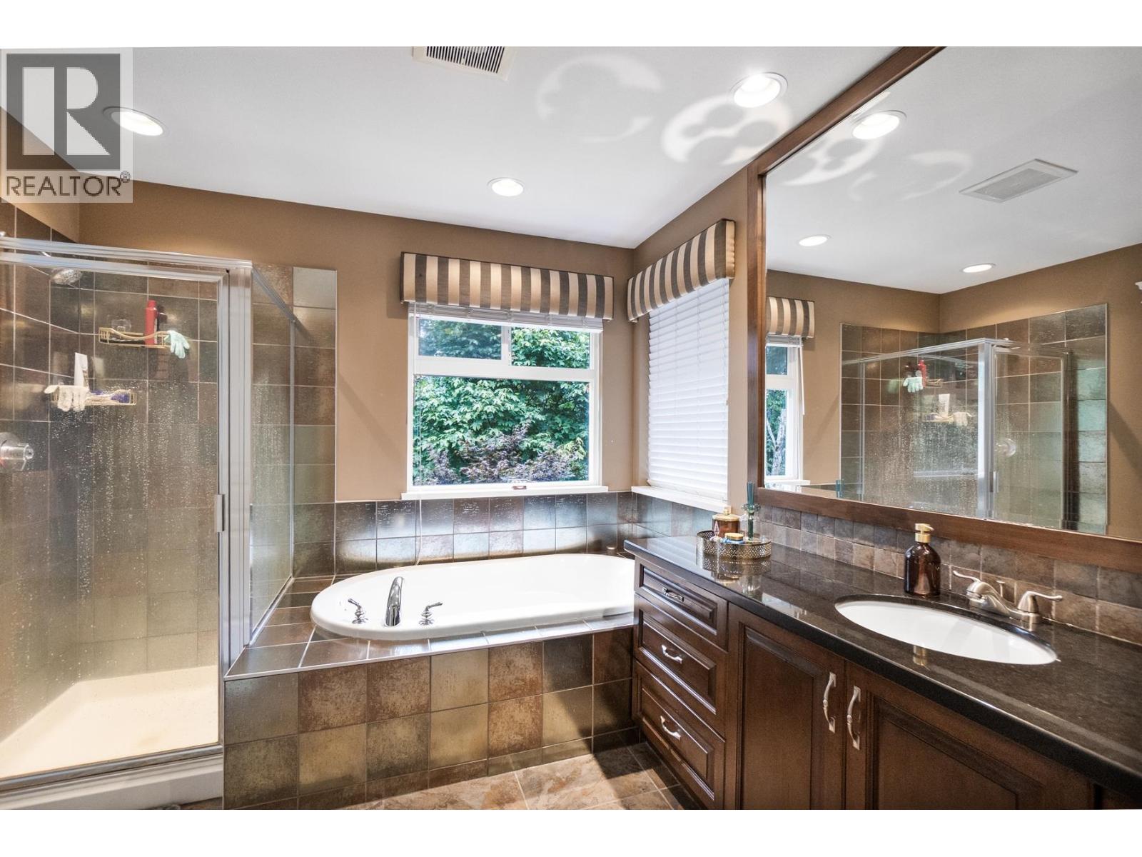 23953 Mcclure Avenue, Maple Ridge, British Columbia V2W 0B3 - Photo 28 - R3053350