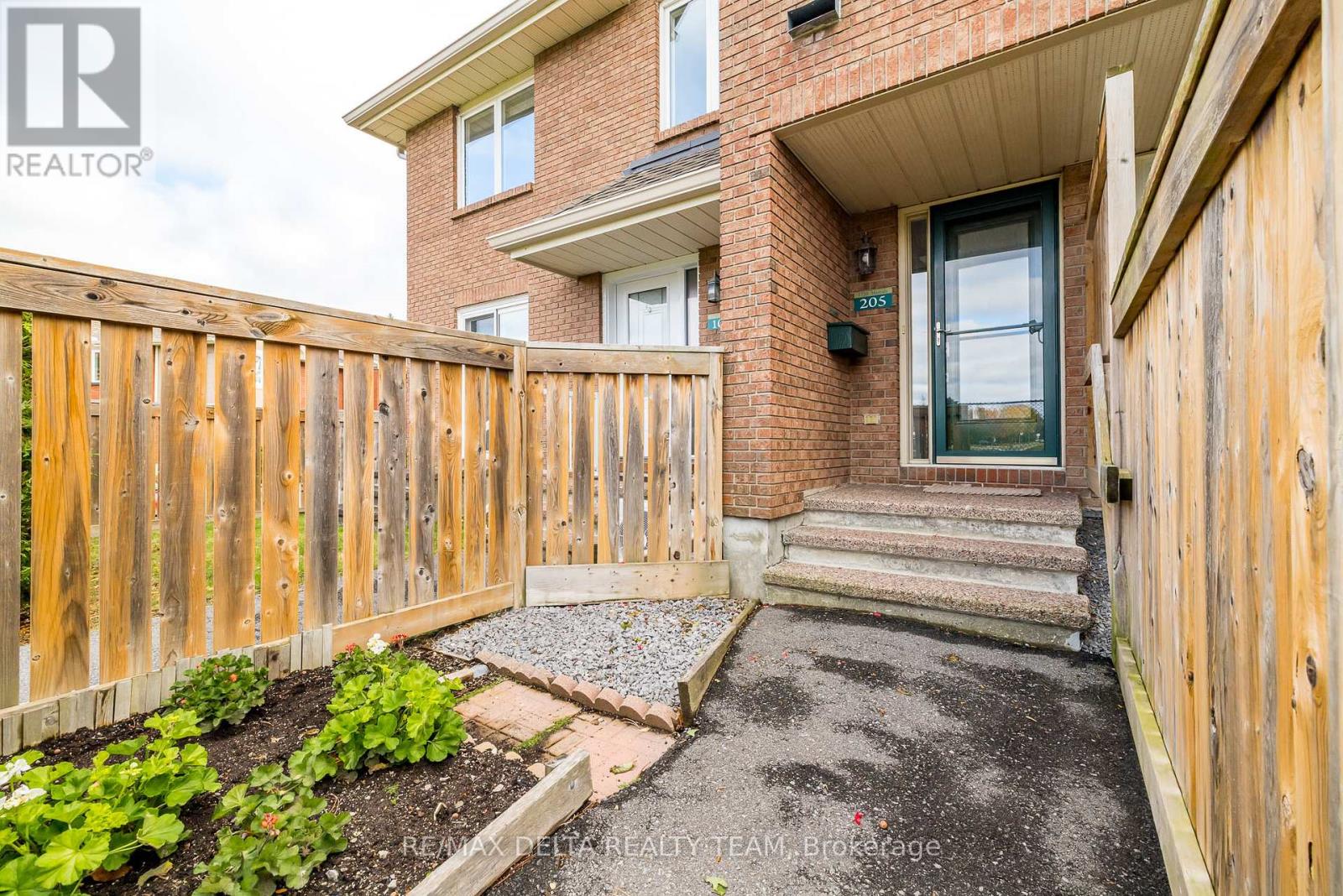 205 - 1720 Marsala Crescent, Ottawa, Ontario  K4A 2G8 - Photo 2 - X12505368