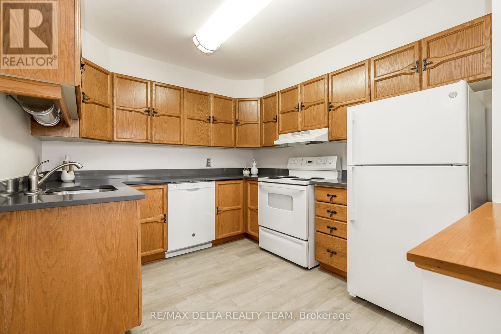 205 - 1720 Marsala Crescent, Ottawa, Ontario  K4A 2G8 - Photo 15 - X12505368