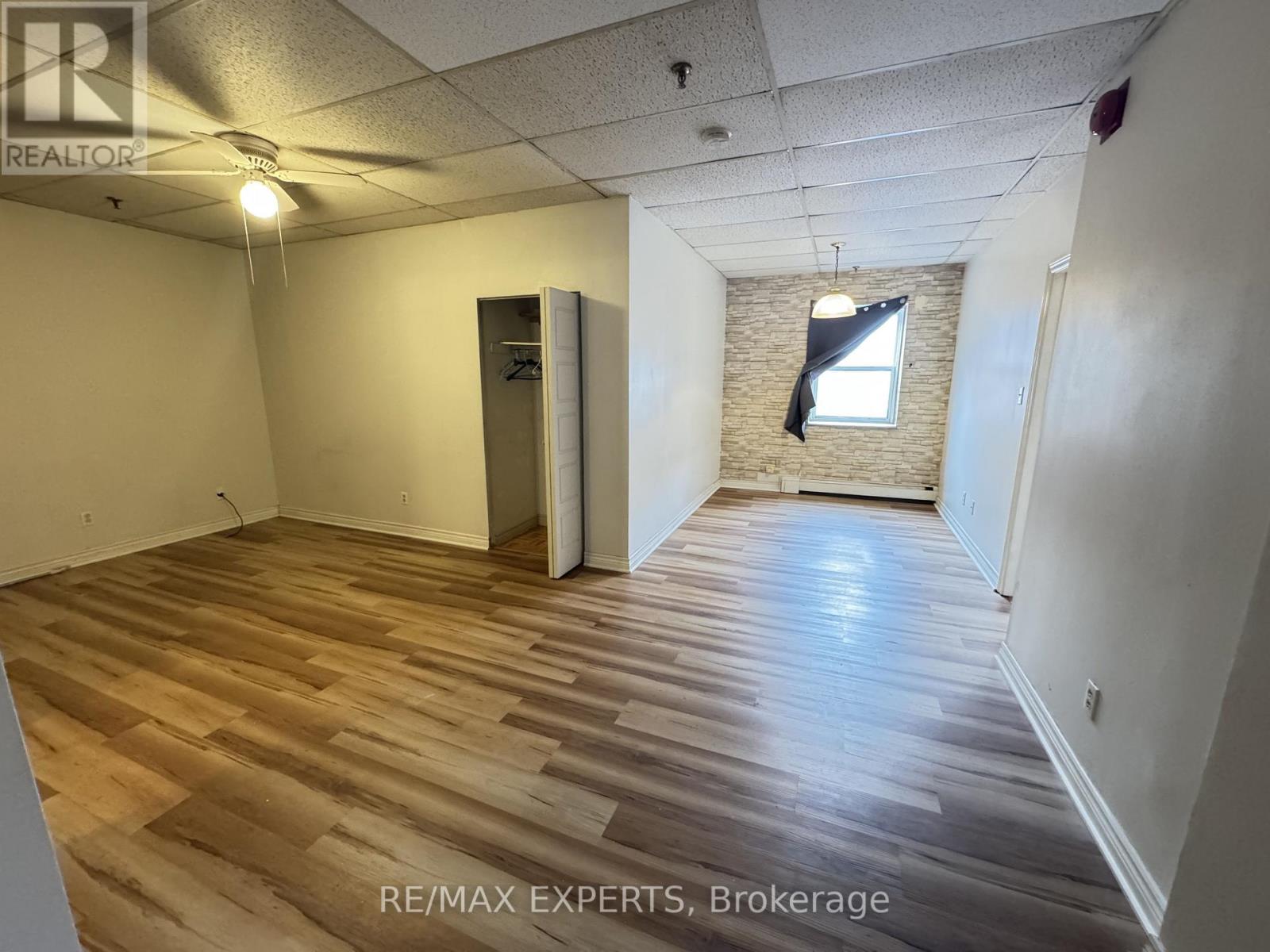 204 - 8 Main Street S, Brampton, Ontario L6W 2C3 - Photo 5 - W12485078