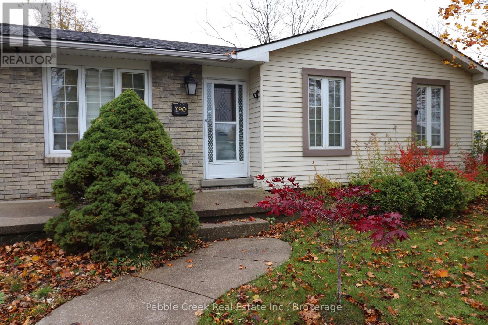 790 Andrew Malcolm Drive, Kincardine, Ontario  N2Z 1M7 - Photo 2 - X12519900
