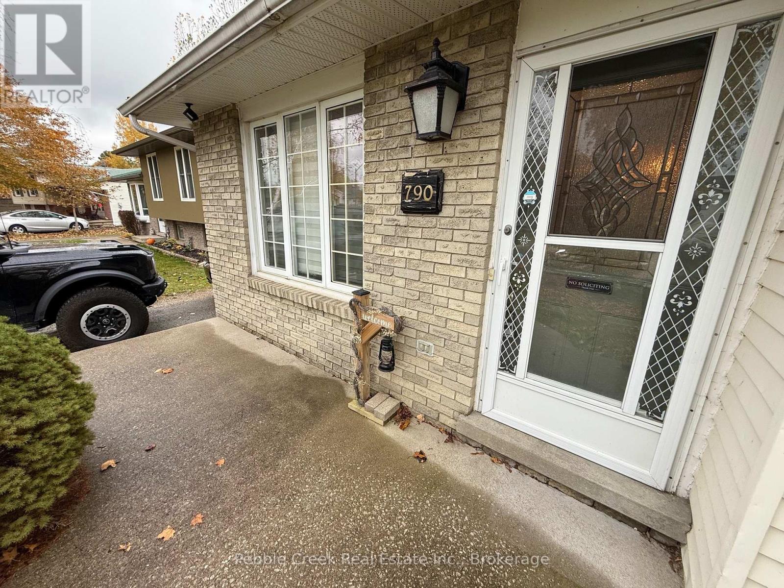 790 Andrew Malcolm Drive, Kincardine, Ontario  N2Z 1M7 - Photo 3 - X12519900