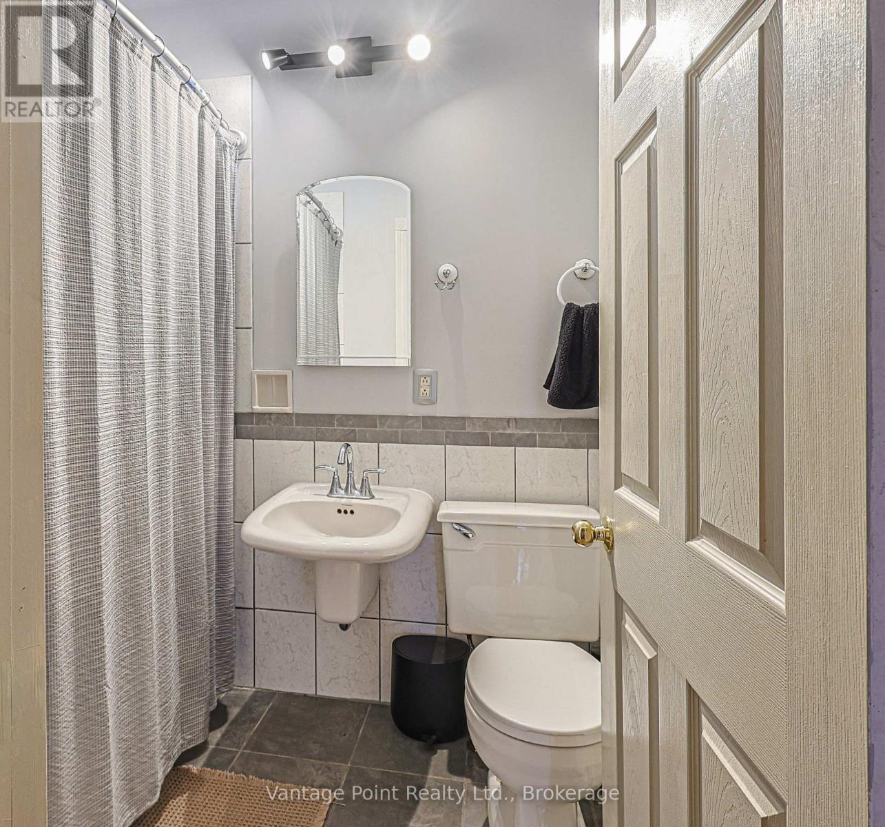 7 Park Head Road, South Bruce Peninsula, Ontario N0H 1P0 - Photo 19 - X12519954