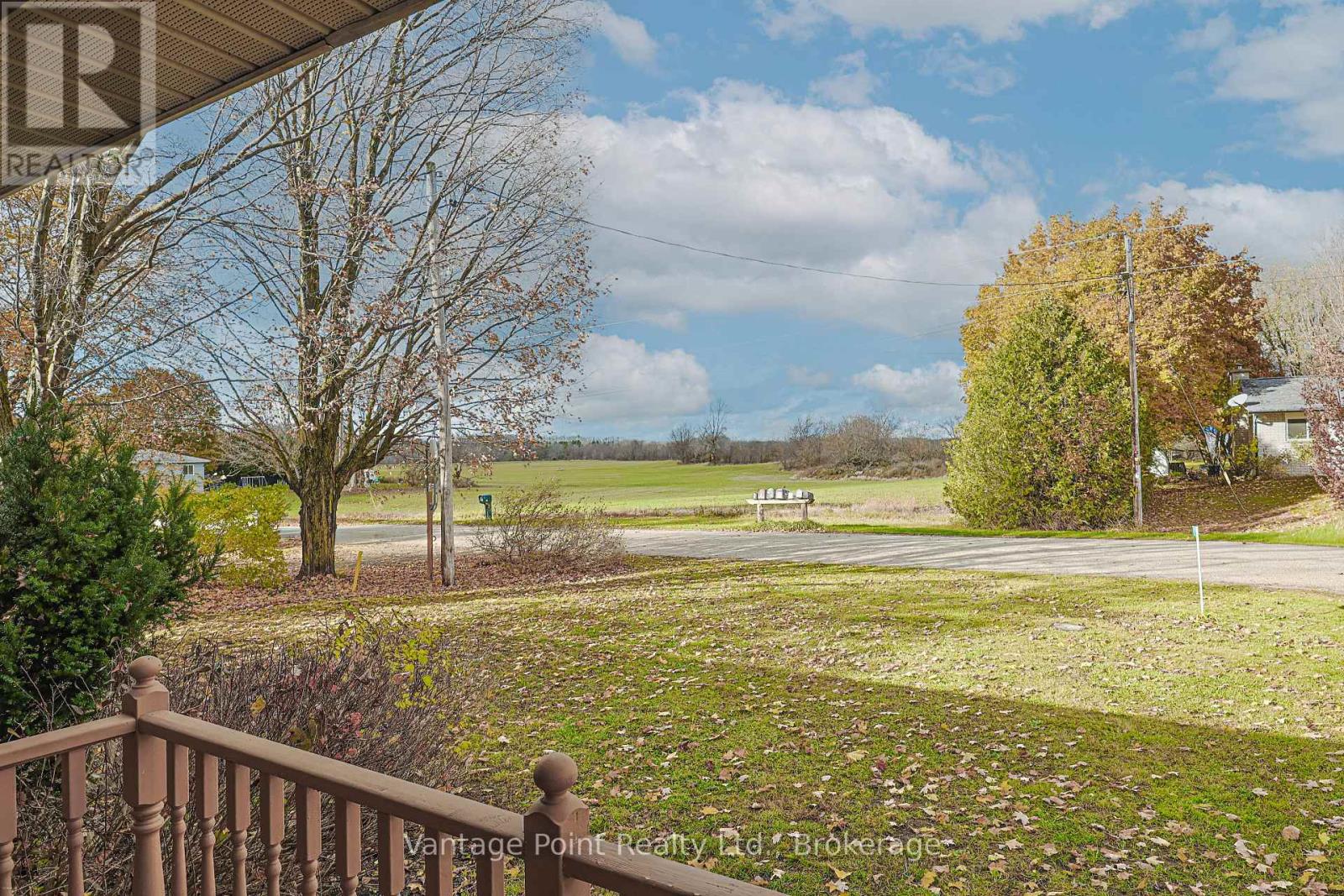 7 Park Head Road, South Bruce Peninsula, Ontario N0H 1P0 - Photo 3 - X12519954