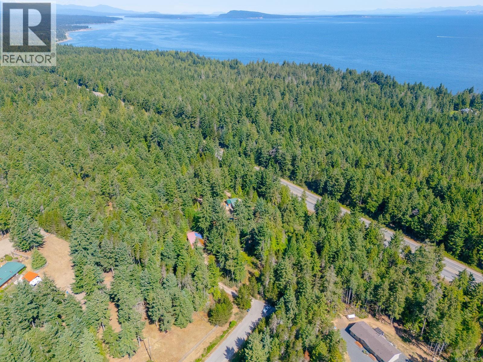 300 Oakdowne Rd, Qualicum Beach, British Columbia