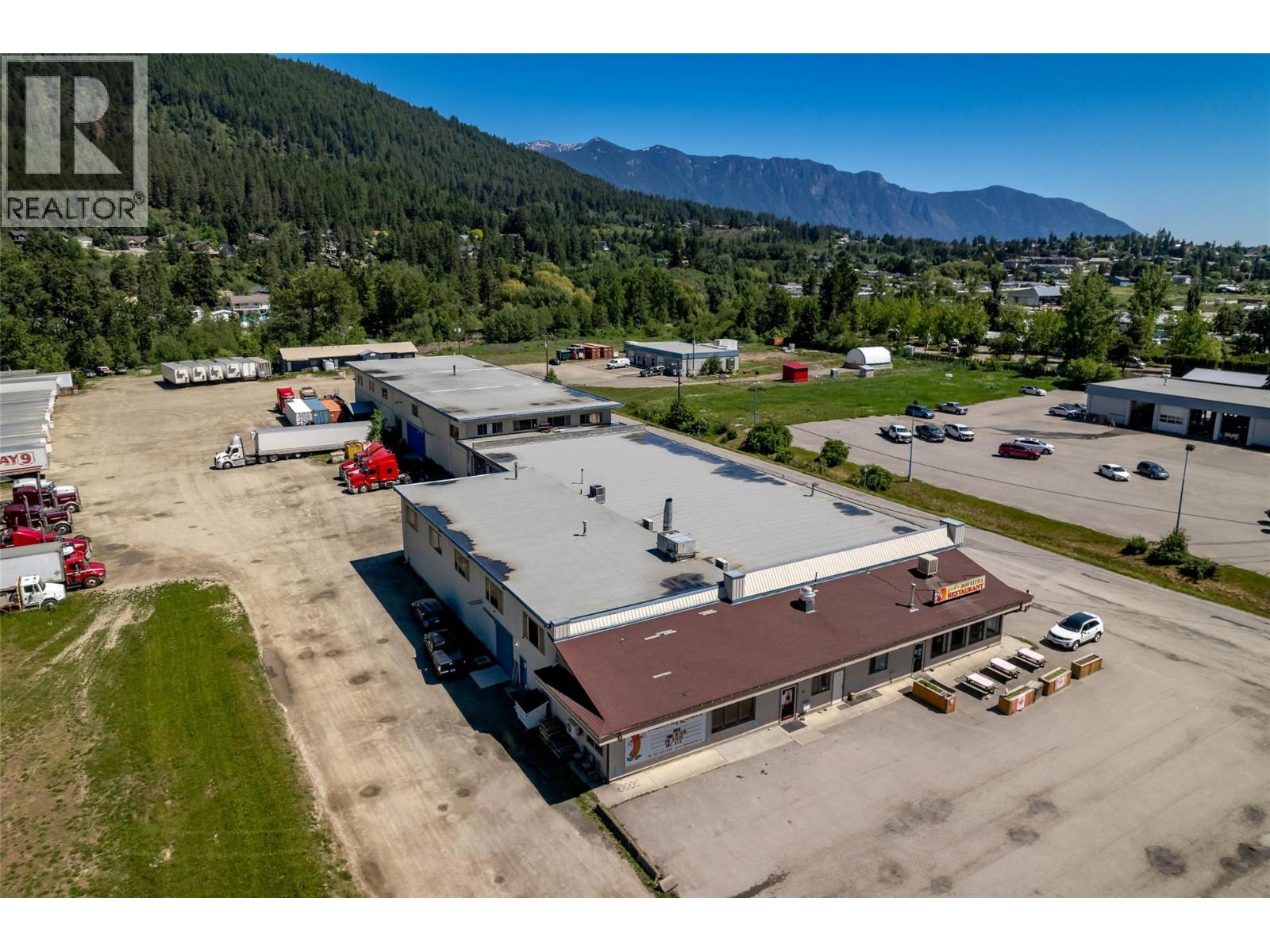 1420 Northwest Boulevard, Creston, British Columbia  V0G 1B6 - Photo 8 - 10353681