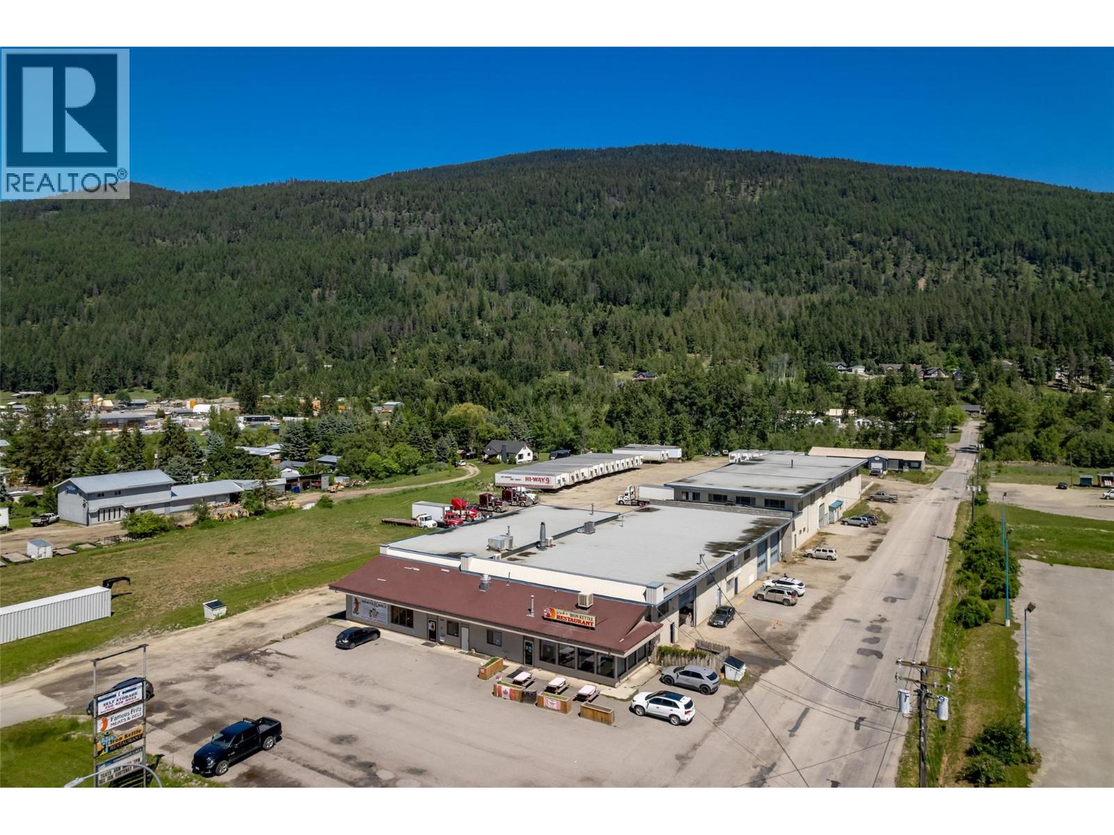 1420 Northwest Boulevard, Creston, British Columbia  V0G 1B6 - Photo 9 - 10353681