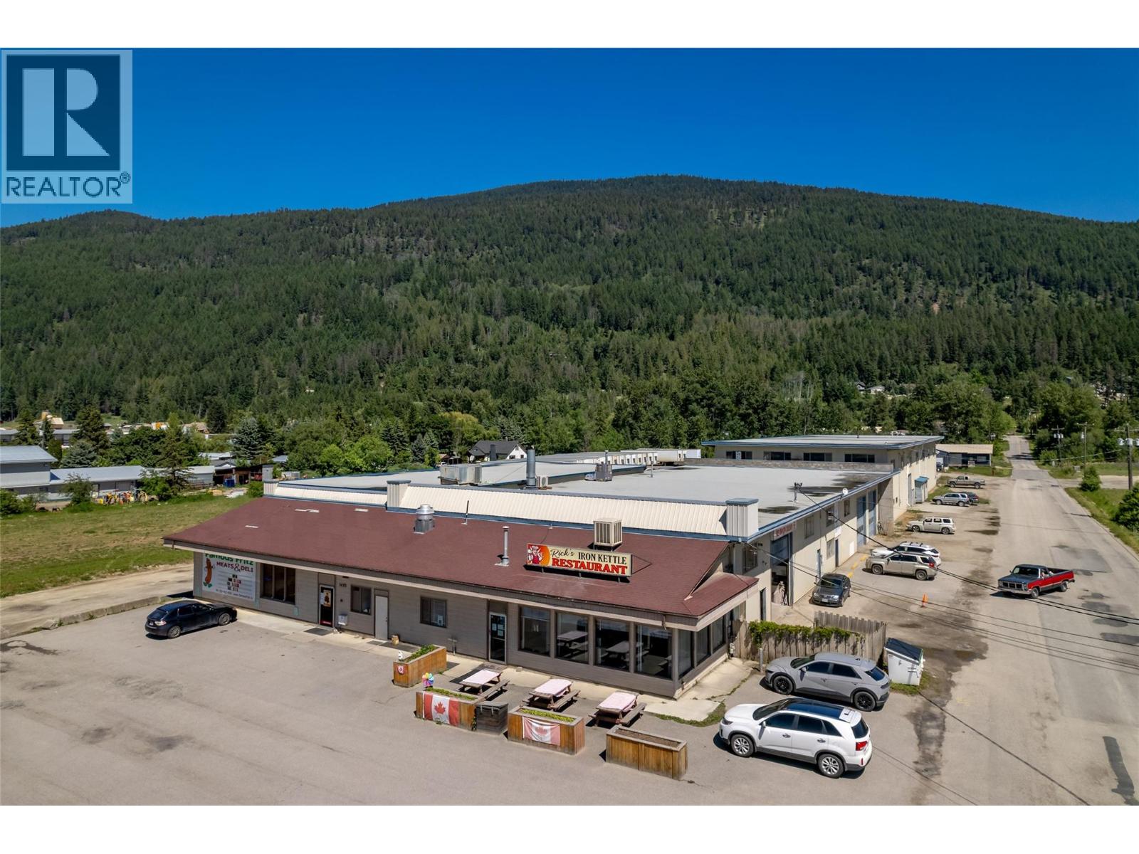 1420 Northwest Boulevard, Creston, British Columbia  V0G 1B6 - Photo 7 - 10353681