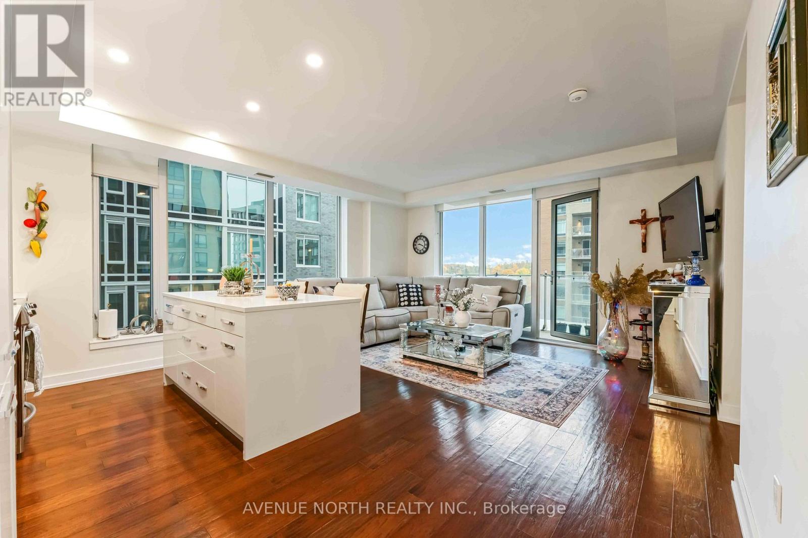 601 - 111 Champagne Avenue S, Ottawa, Ontario  K1S 5V3 - Photo 11 - X12519870