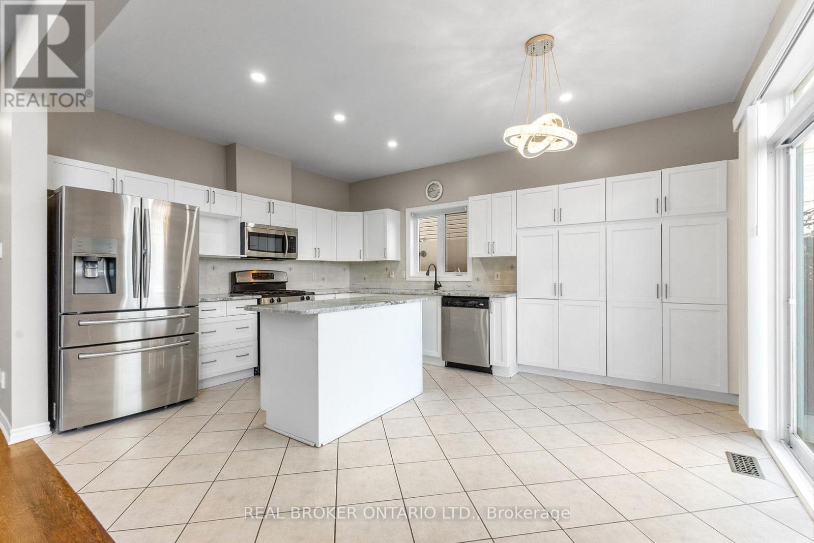 2014 Jasper Avenue, Ottawa, Ontario  K1V 1Z5 - Photo 7 - X12519872