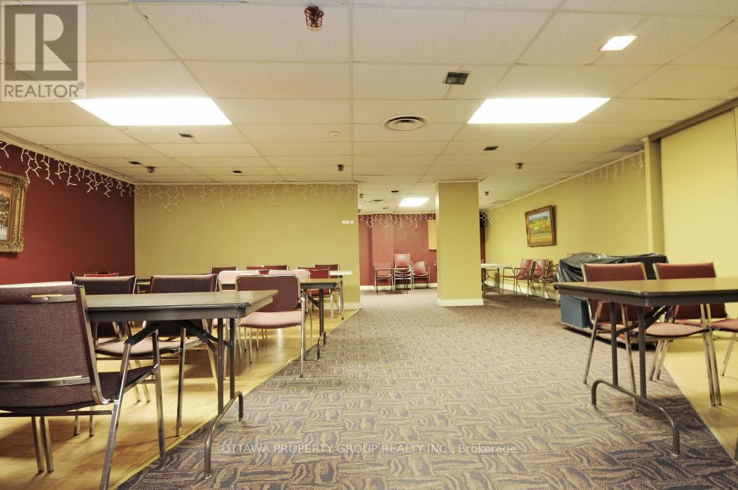 913 - 555 Brittany Drive, Ottawa, Ontario  K1K 4C5 - Photo 26 - X12519904