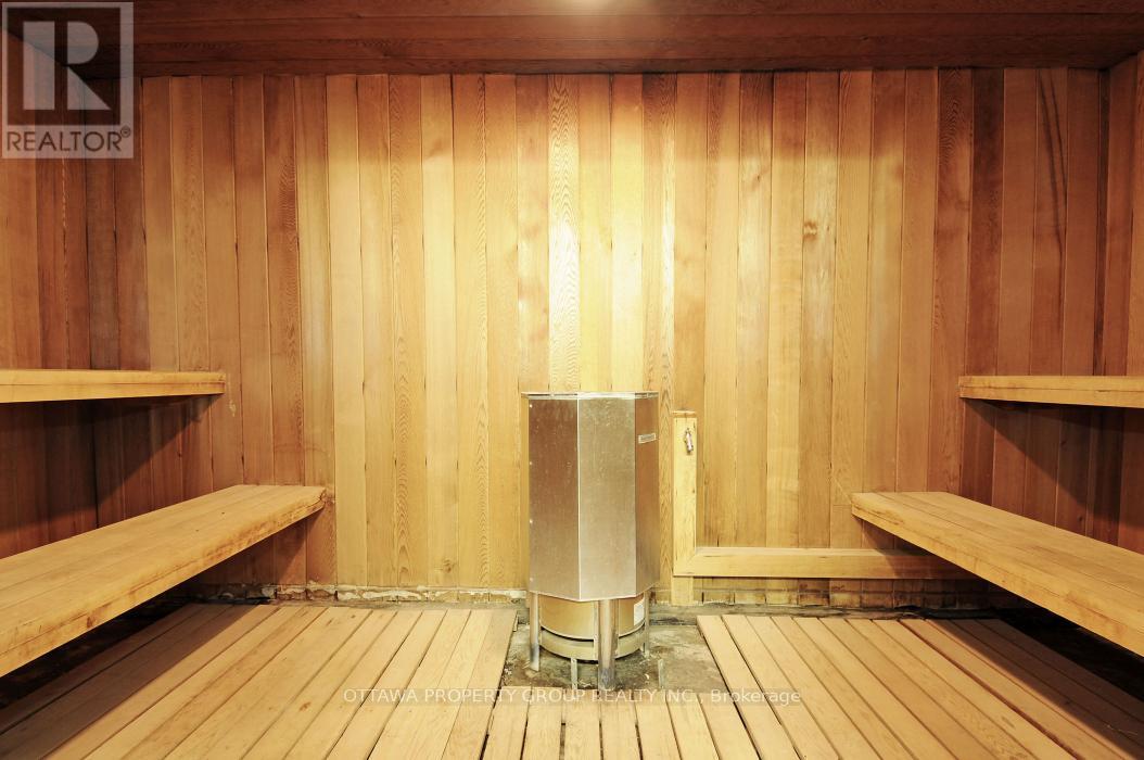 913 - 555 Brittany Drive, Ottawa, Ontario  K1K 4C5 - Photo 27 - X12519904