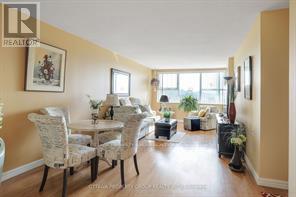 913 - 555 Brittany Drive, Ottawa, Ontario  K1K 4C5 - Photo 5 - X12519904