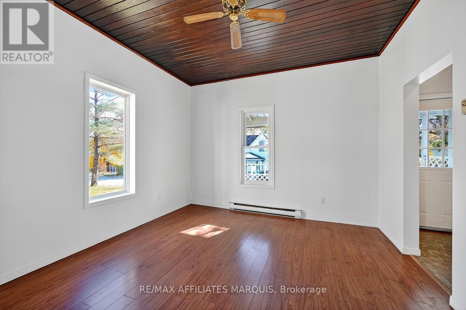 26 Rideau Street, Westport, Ontario  K0G 1X0 - Photo 17 - X12519912