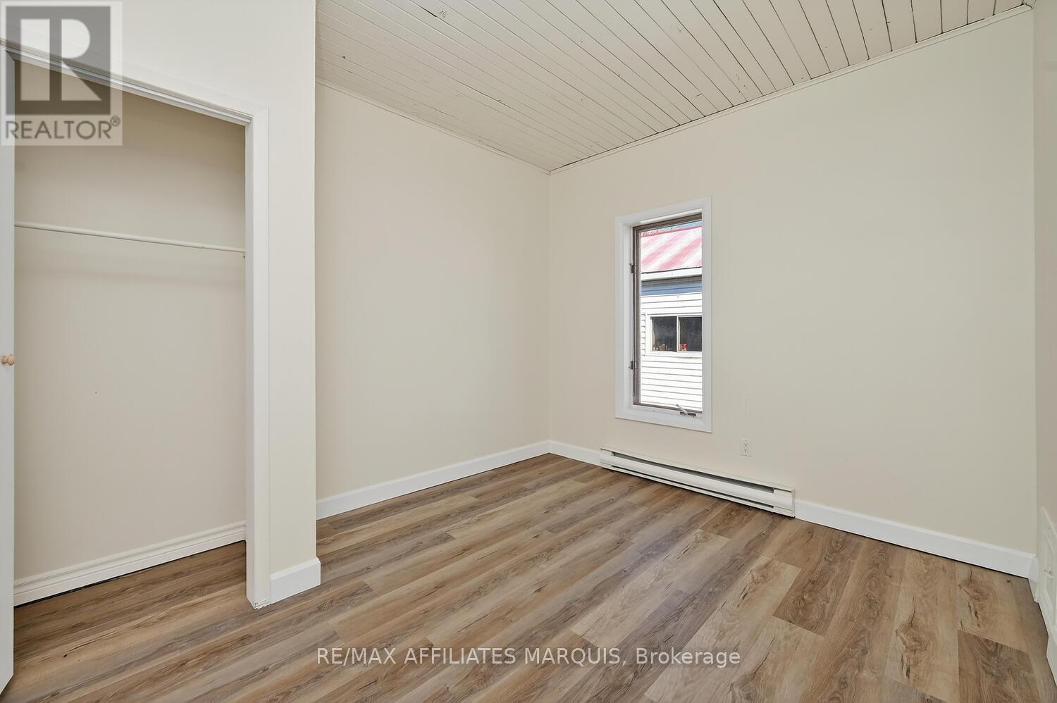 26 Rideau Street, Westport, Ontario  K0G 1X0 - Photo 33 - X12519912