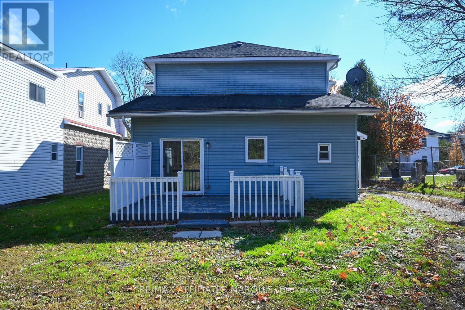 26 Rideau Street, Westport, Ontario  K0G 1X0 - Photo 37 - X12519912