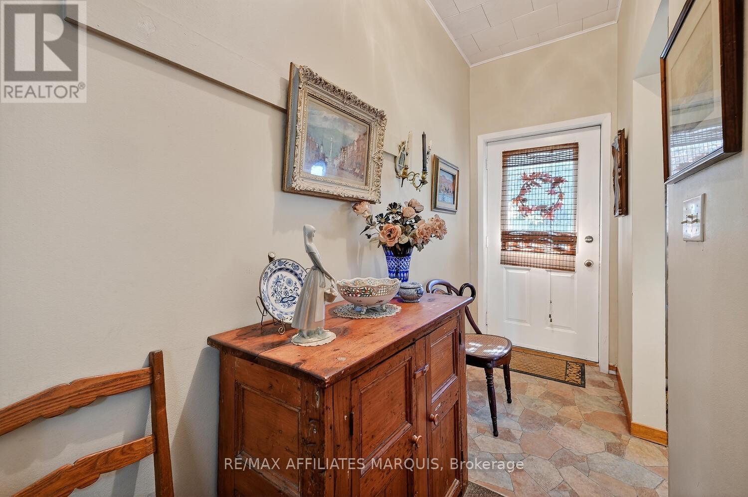 26 Rideau Street, Westport, Ontario  K0G 1X0 - Photo 4 - X12519912