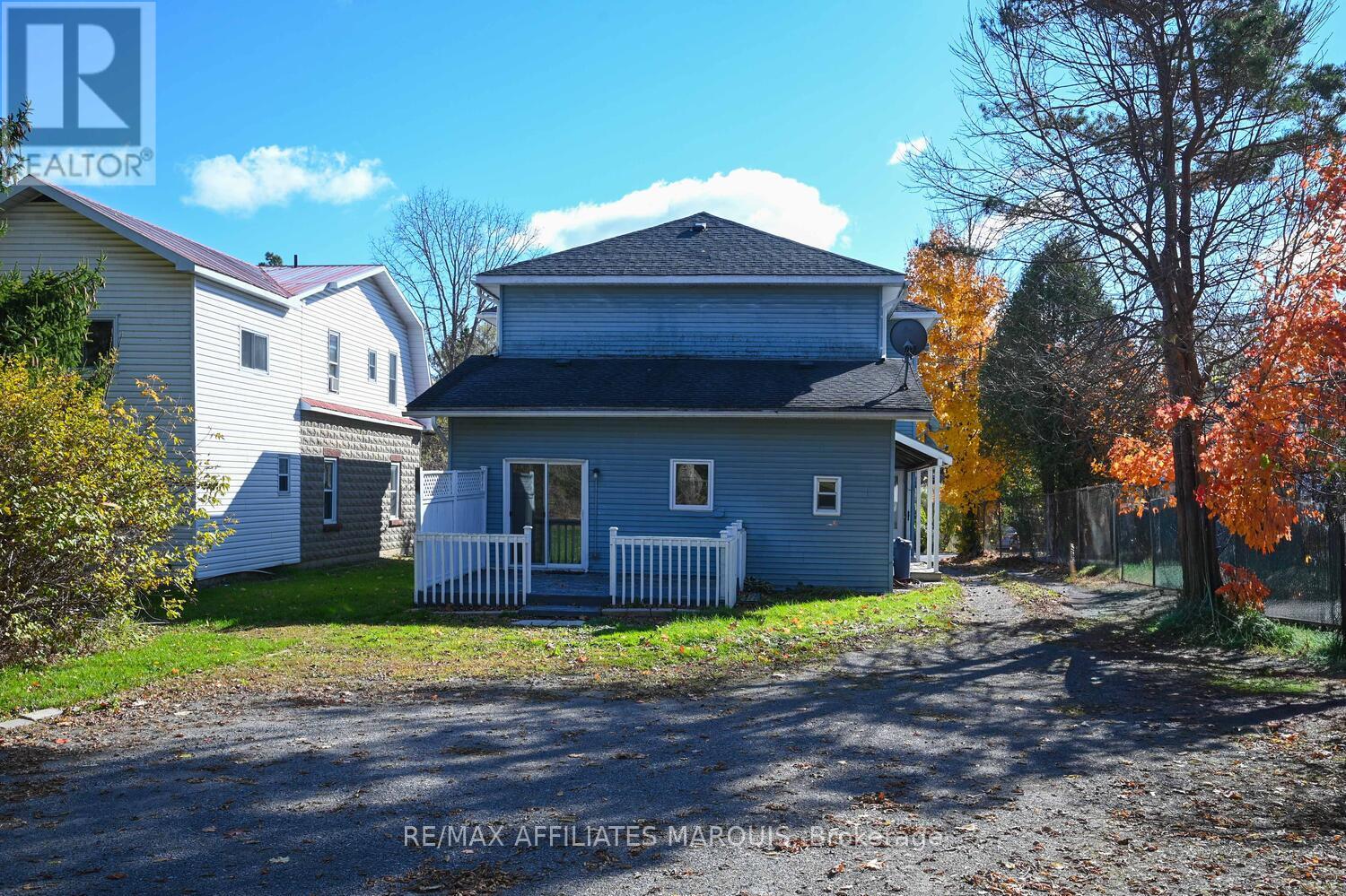 26 Rideau Street, Westport, Ontario  K0G 1X0 - Photo 40 - X12519912