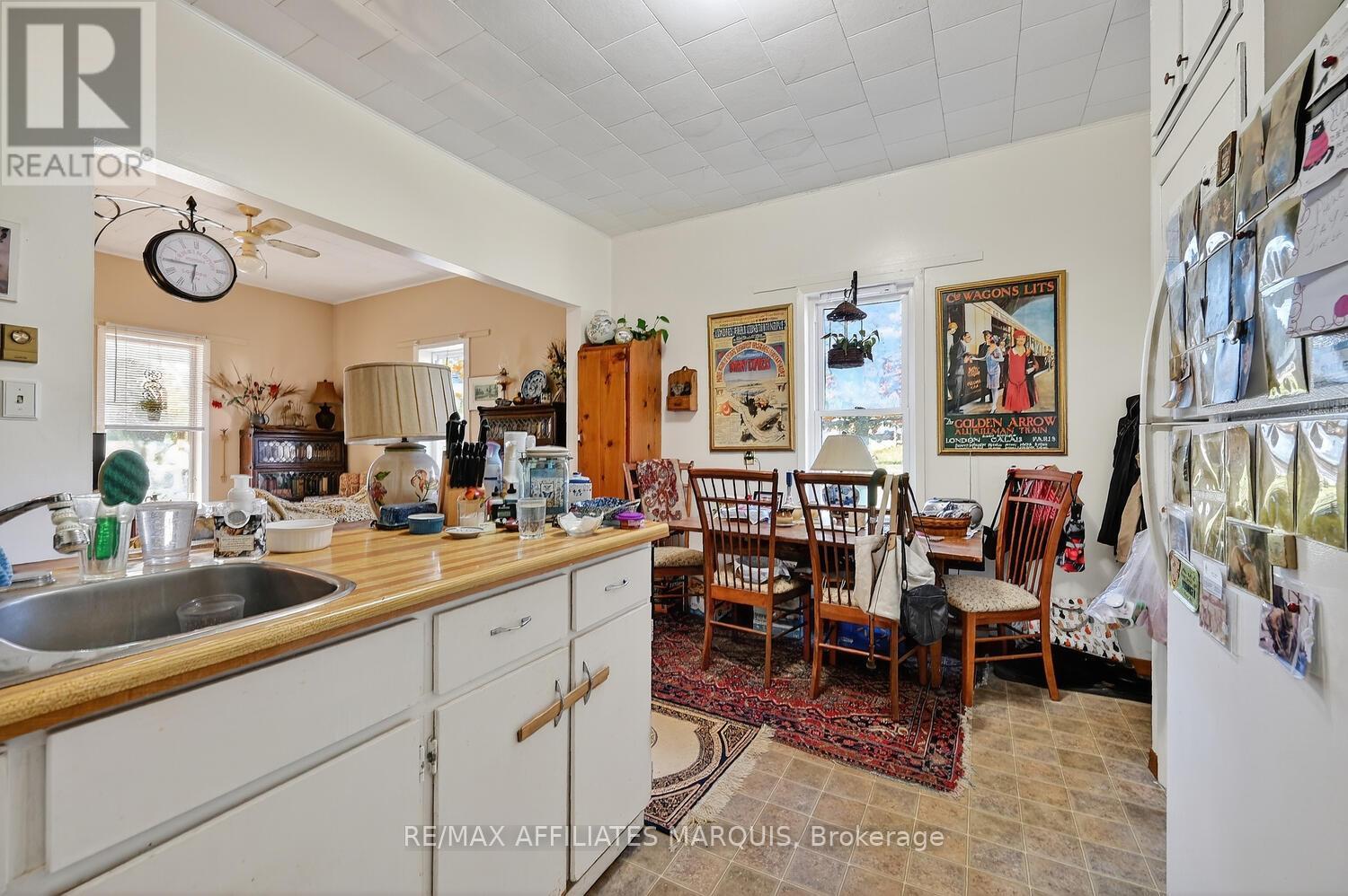 26 Rideau Street, Westport, Ontario  K0G 1X0 - Photo 8 - X12519912