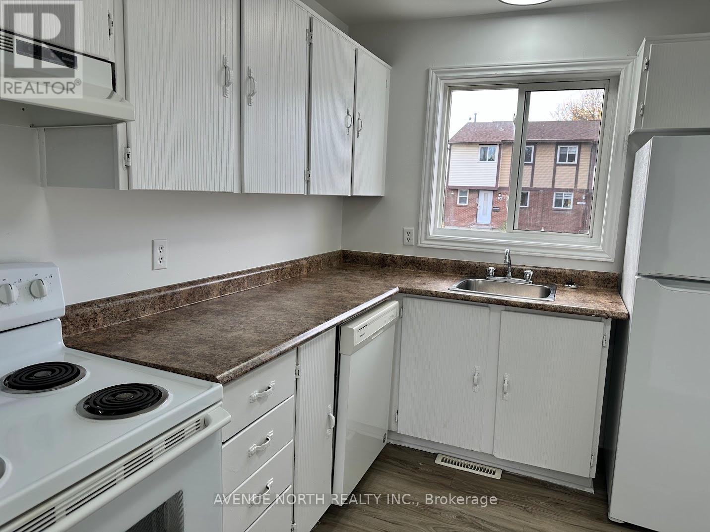 65 - 1787 Dondale Street, Ottawa, Ontario  K1B 5H9 - Photo 12 - X12519940