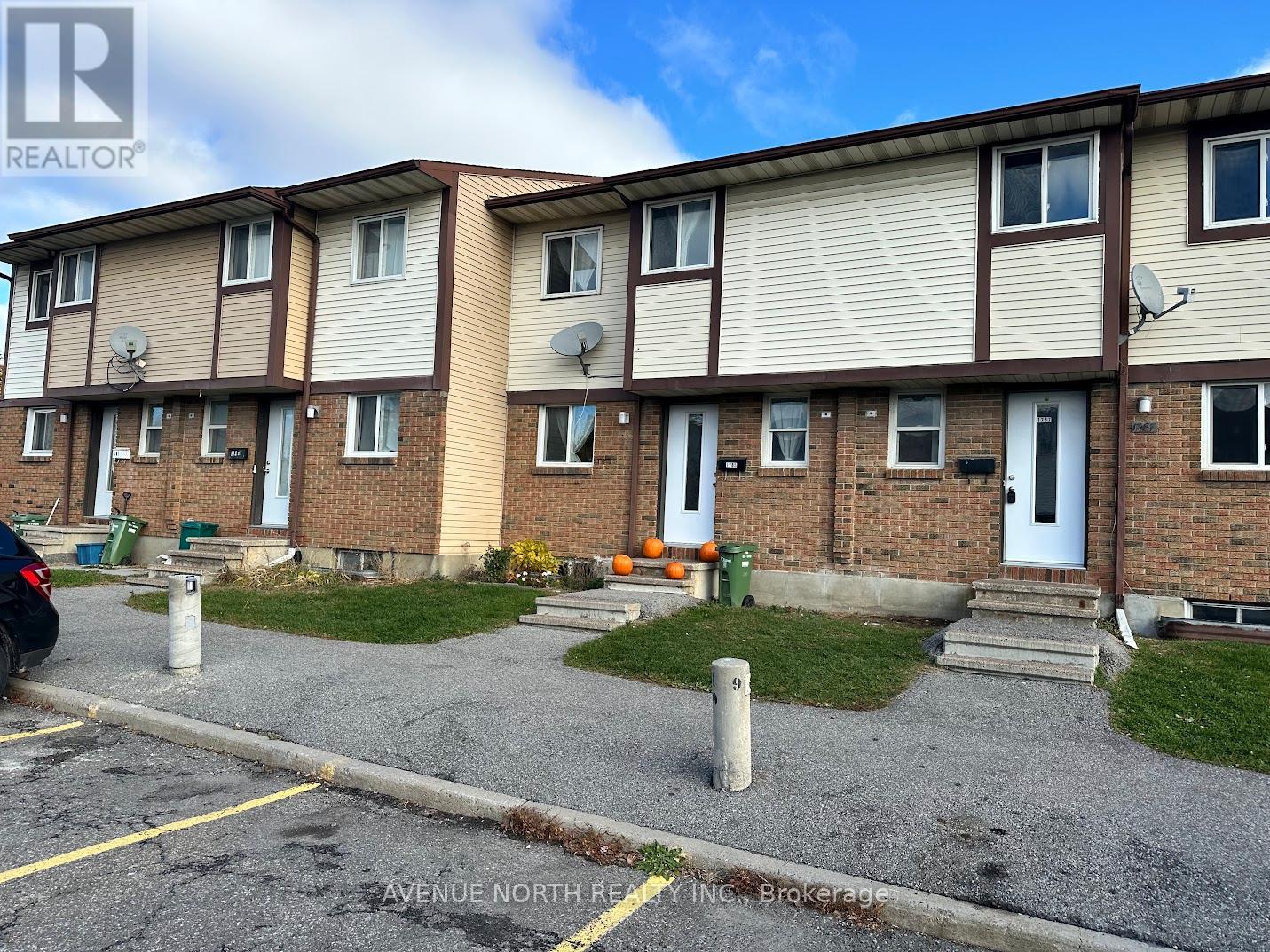 65 - 1787 Dondale Street, Ottawa, Ontario  K1B 5H9 - Photo 3 - X12519940