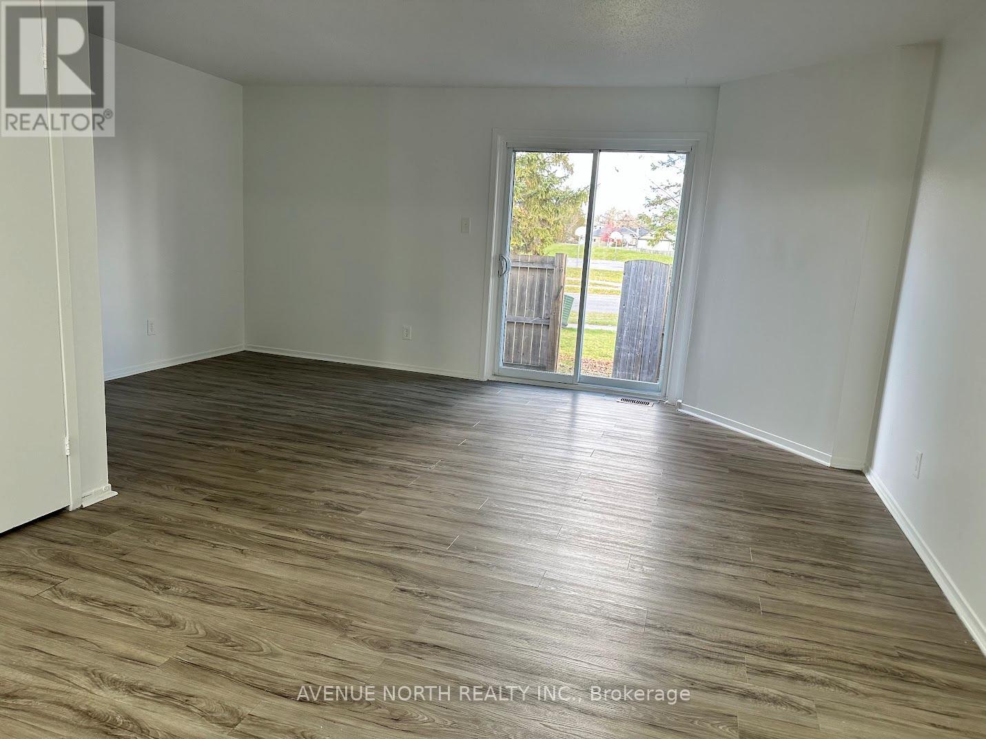 65 - 1787 Dondale Street, Ottawa, Ontario  K1B 5H9 - Photo 9 - X12519940