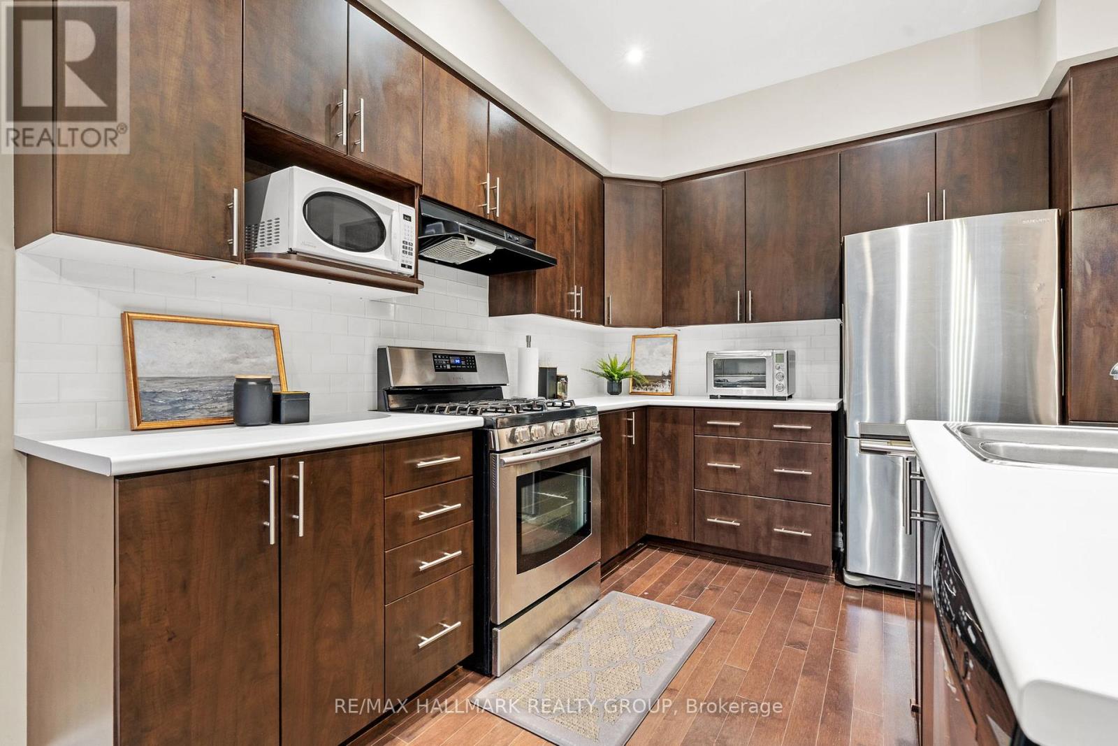 938 Fletcher Circle, Ottawa, Ontario  K2T 0B7 - Photo 14 - X12519948