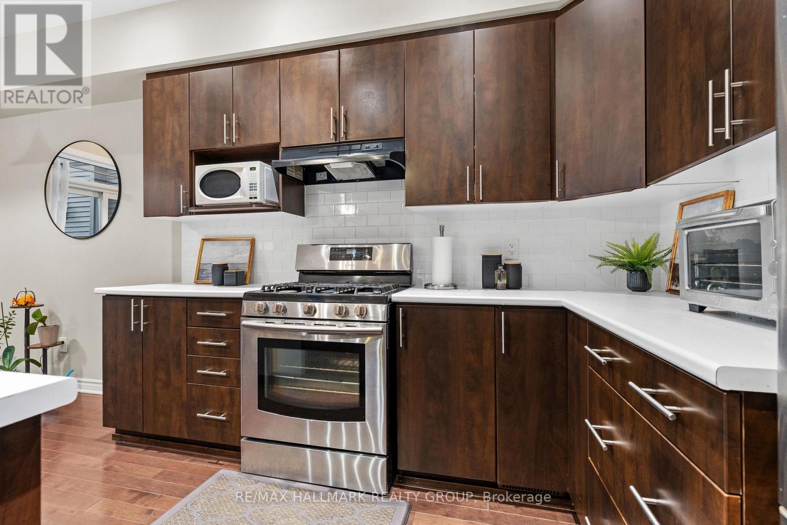 938 Fletcher Circle, Ottawa, Ontario  K2T 0B7 - Photo 16 - X12519948