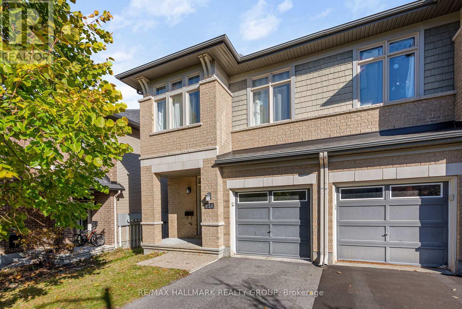 938 Fletcher Circle, Ottawa, Ontario  K2T 0B7 - Photo 4 - X12519948
