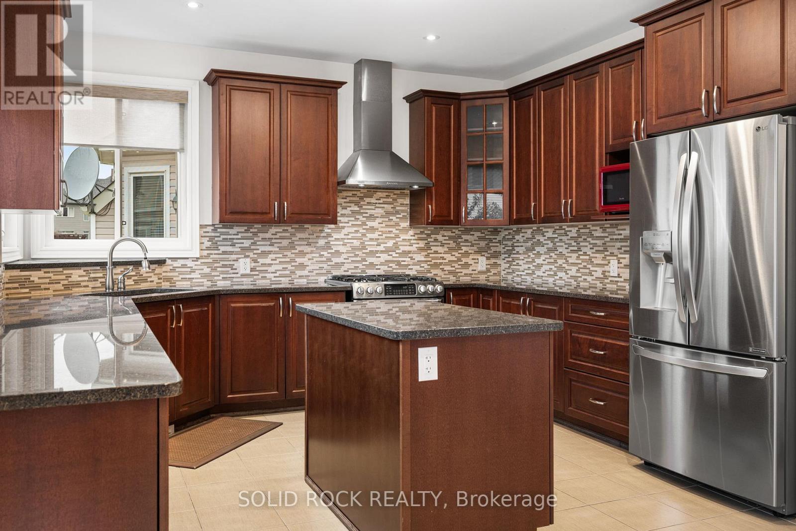 347 Bamburgh Way, Ottawa, Ontario  K2J 5R1 - Photo 16 - X12519950