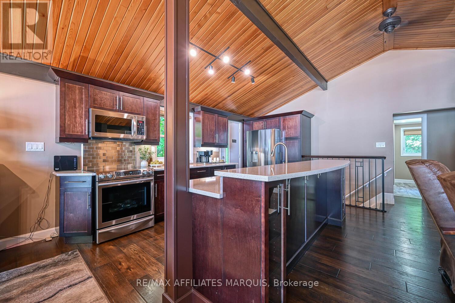 34 R7 Road, Rideau Lakes, Ontario  K0G 1L0 - Photo 9 - X12519966