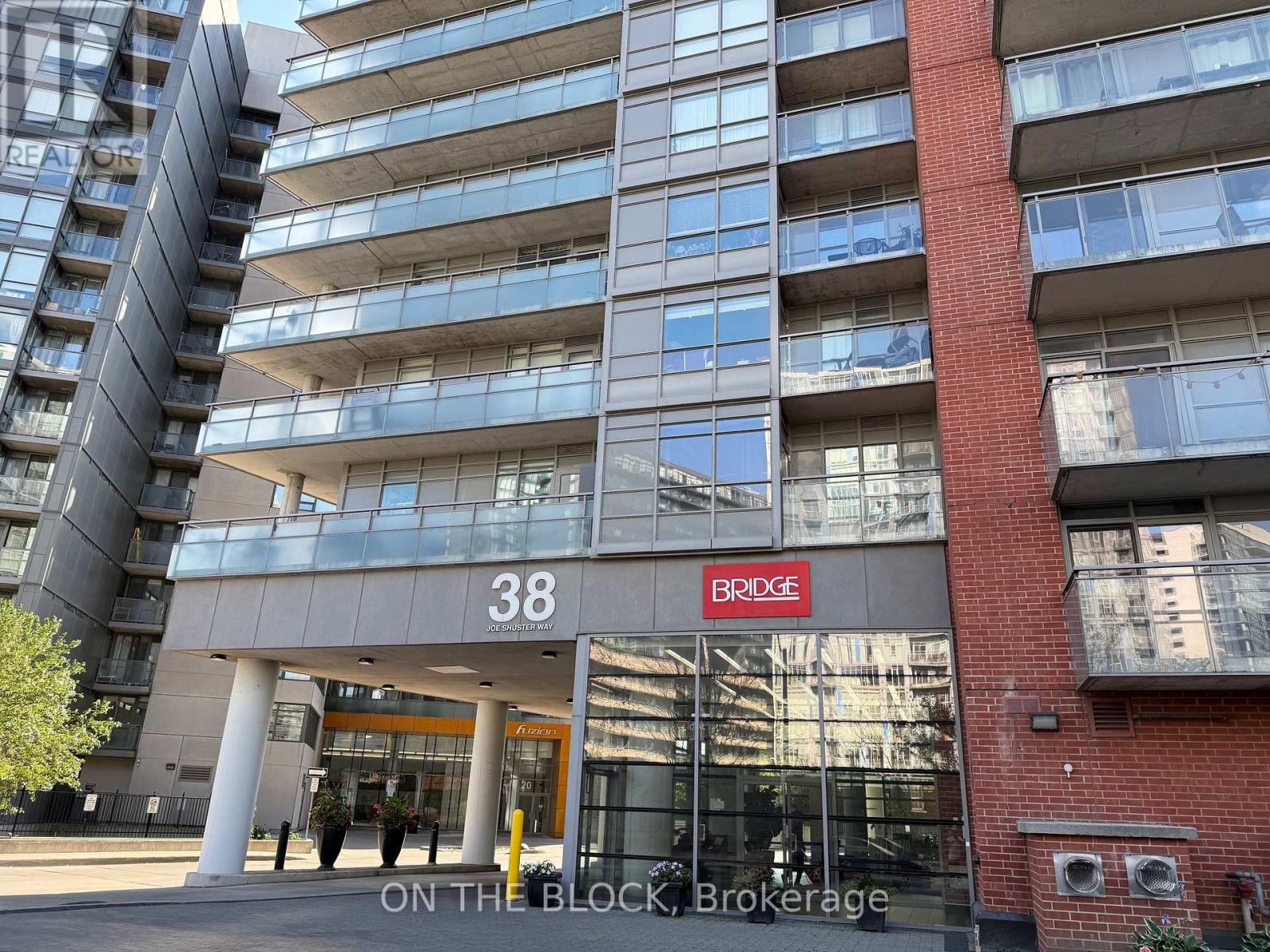 302 - 38 JOE SHUSTER WAY, Toronto, Ontario