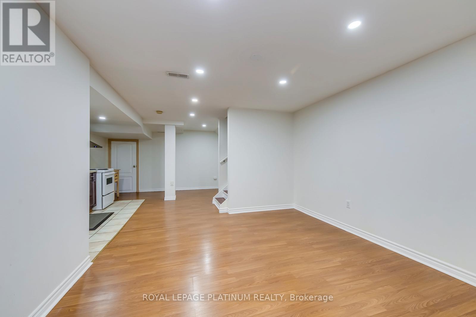 5644 Longboat Avenue, Mississauga, Ontario  L5M 7E8 - Photo 39 - W12519844