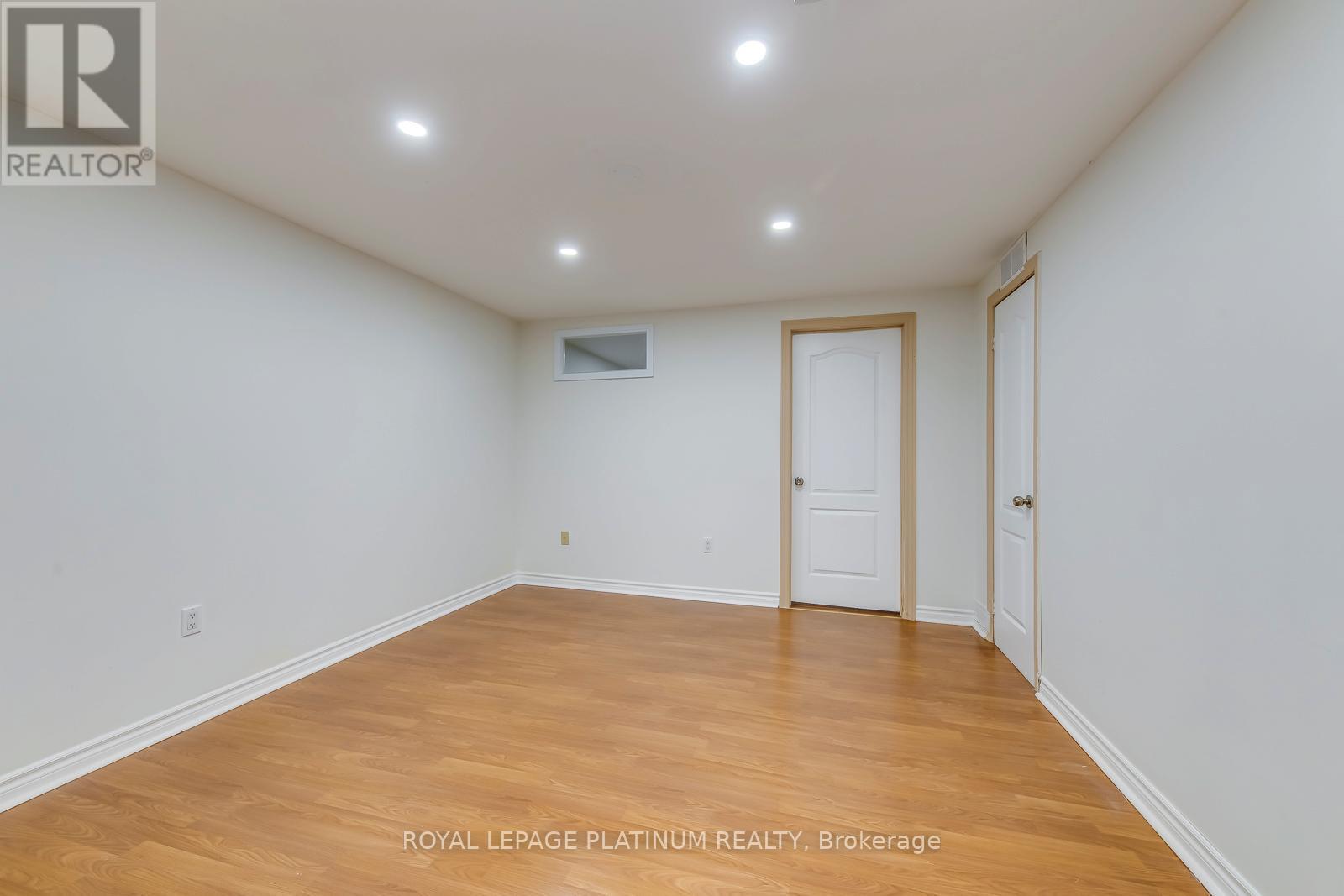 5644 Longboat Avenue, Mississauga, Ontario  L5M 7E8 - Photo 40 - W12519844