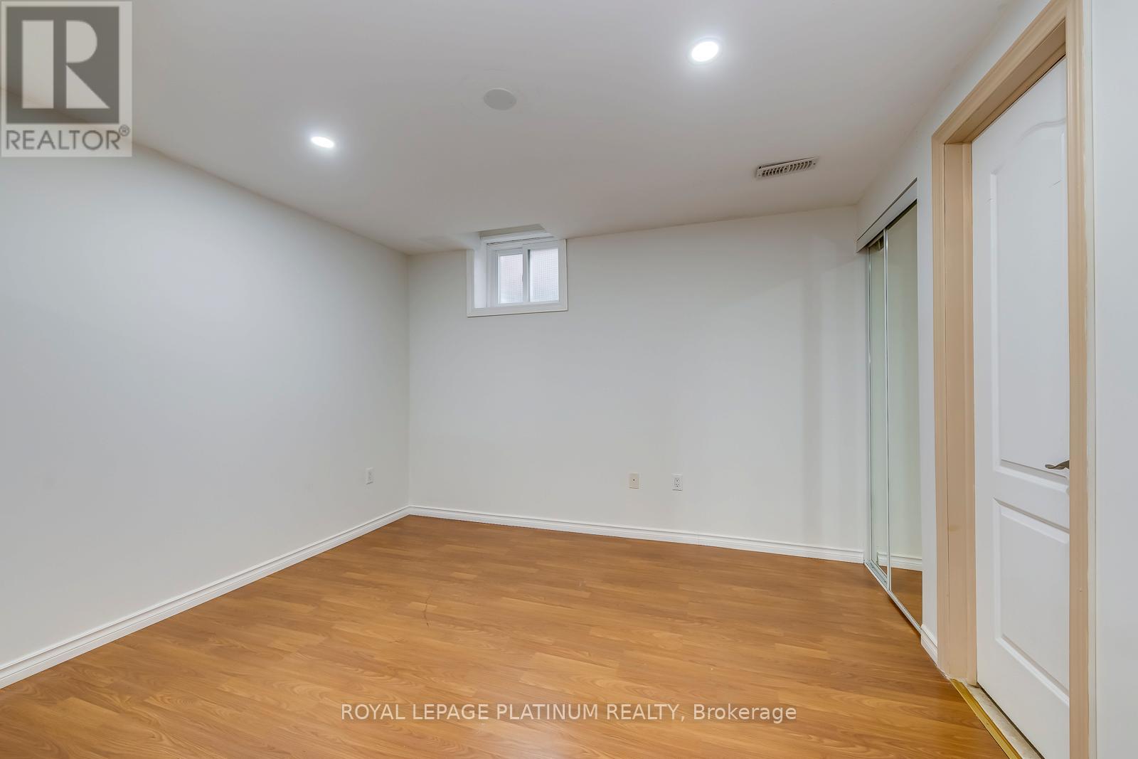 5644 Longboat Avenue, Mississauga, Ontario  L5M 7E8 - Photo 41 - W12519844