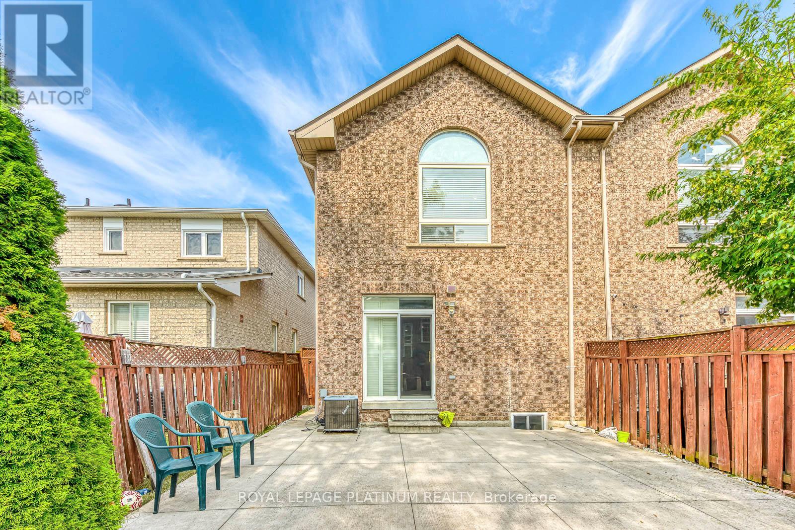 5644 Longboat Avenue, Mississauga, Ontario  L5M 7E8 - Photo 45 - W12519844