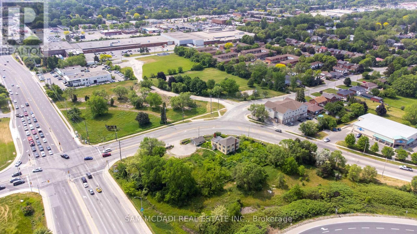 2477 Queensway Drive, Burlington, Ontario  L7R 3R9 - Photo 11 - W12519848