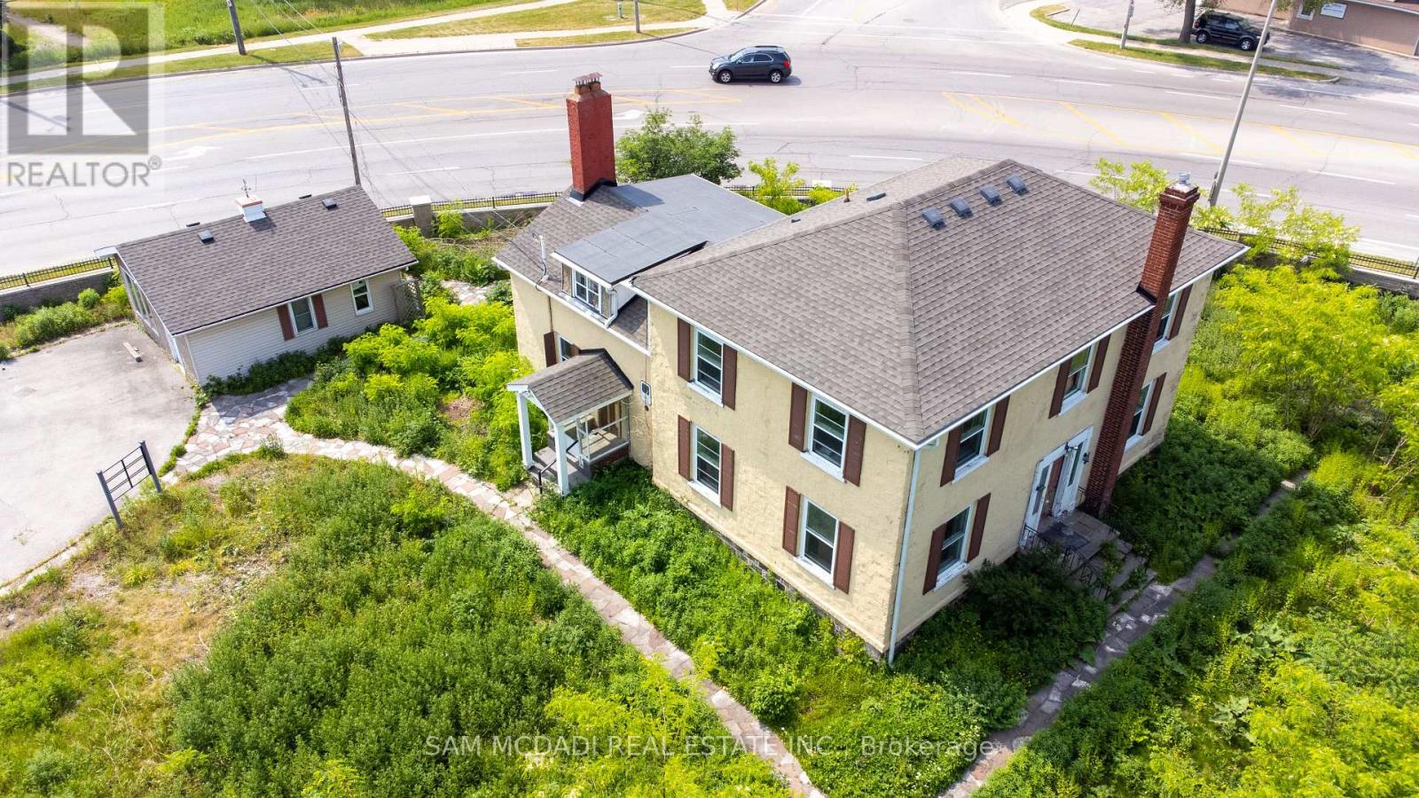 2477 Queensway Drive, Burlington, Ontario  L7R 3R9 - Photo 6 - W12519848