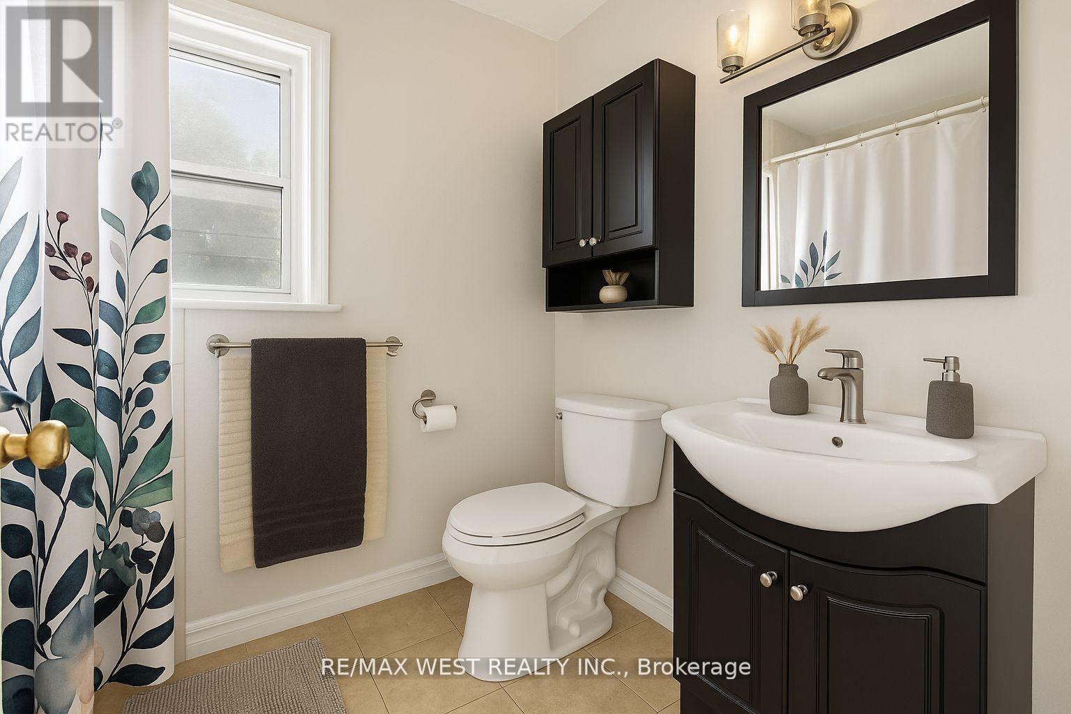 241 Eileen Avenue, Toronto, Ontario  M6N 1W5 - Photo 14 - W12519852