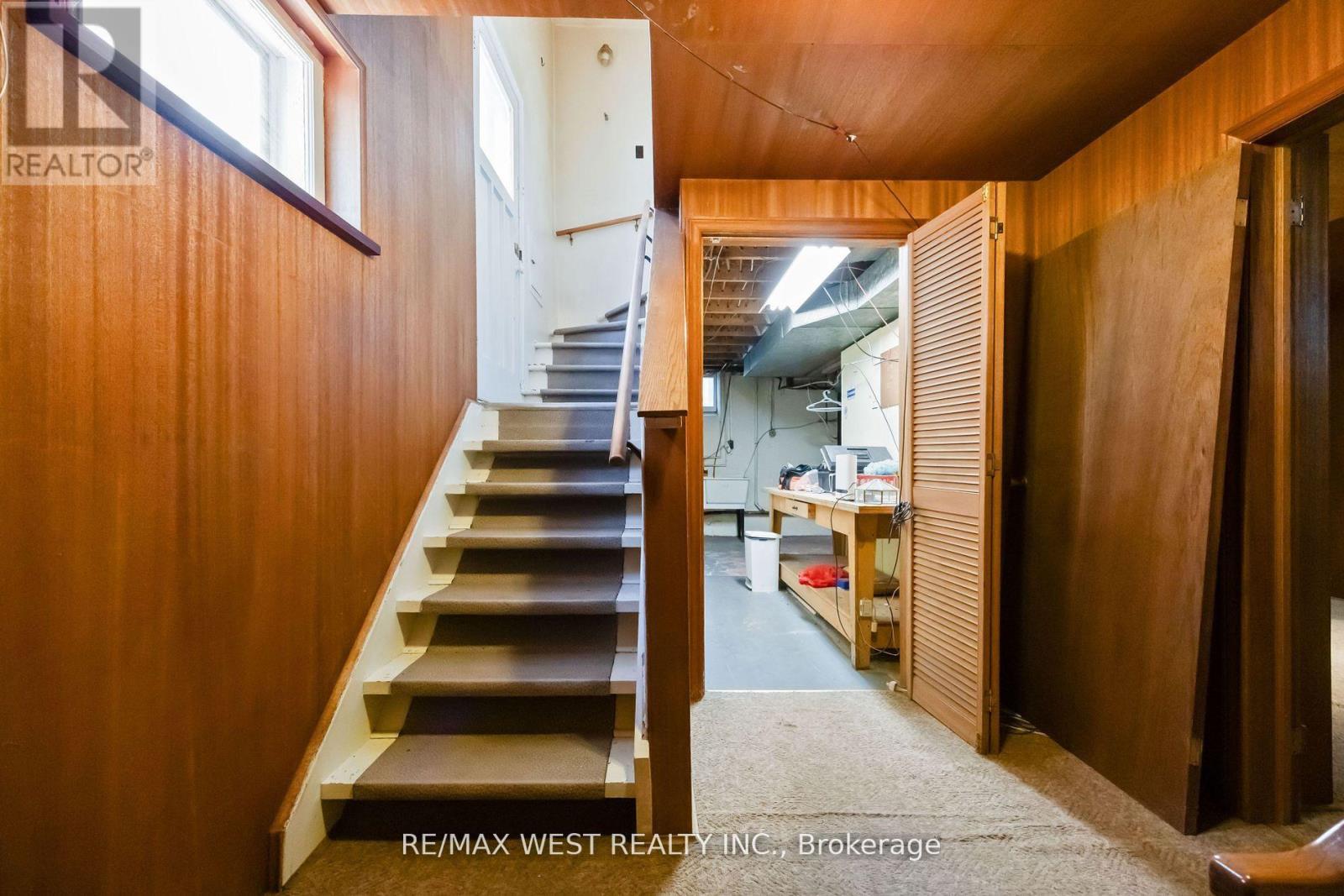 241 Eileen Avenue, Toronto, Ontario  M6N 1W5 - Photo 21 - W12519852